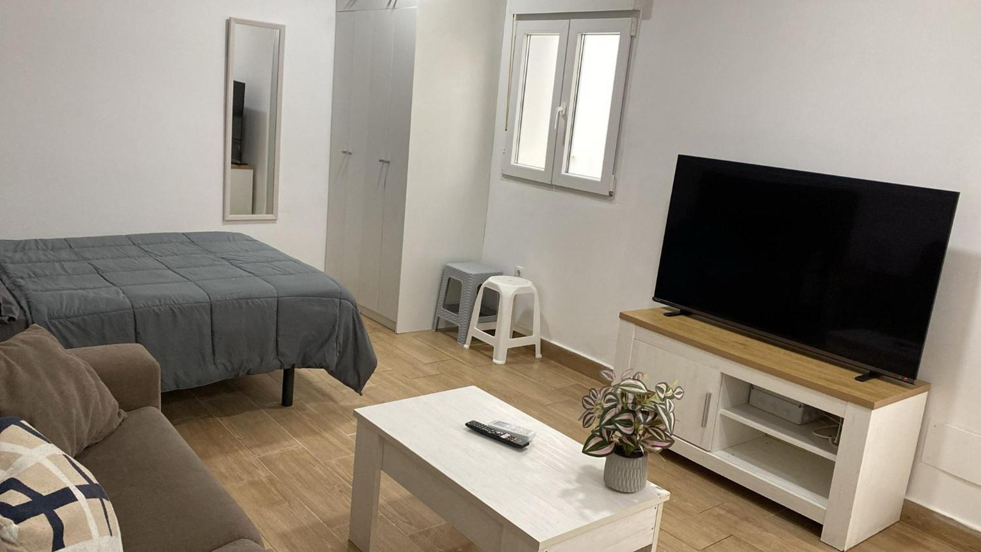 Rockside Residences Suites La Linea N3 La Línea de la Concepción Esterno foto
